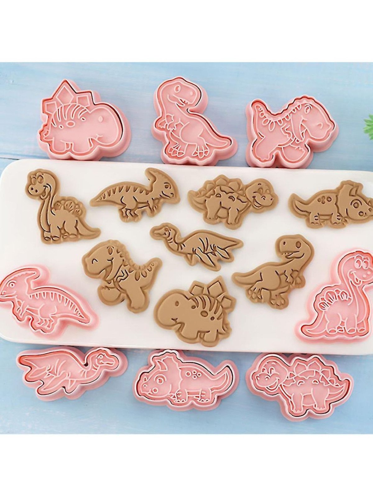 Cortadores y Prensa Para Galletas Dinosaurios: Plesosaurio, T-Rex, Brontosaurio, Triceratops, Velociraptor 16 Pzs